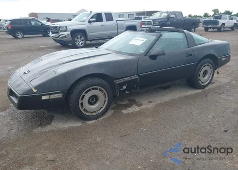 1984 Chevrolet Corvette из США, поврежденный, VIN 1G1AY0783E5109631